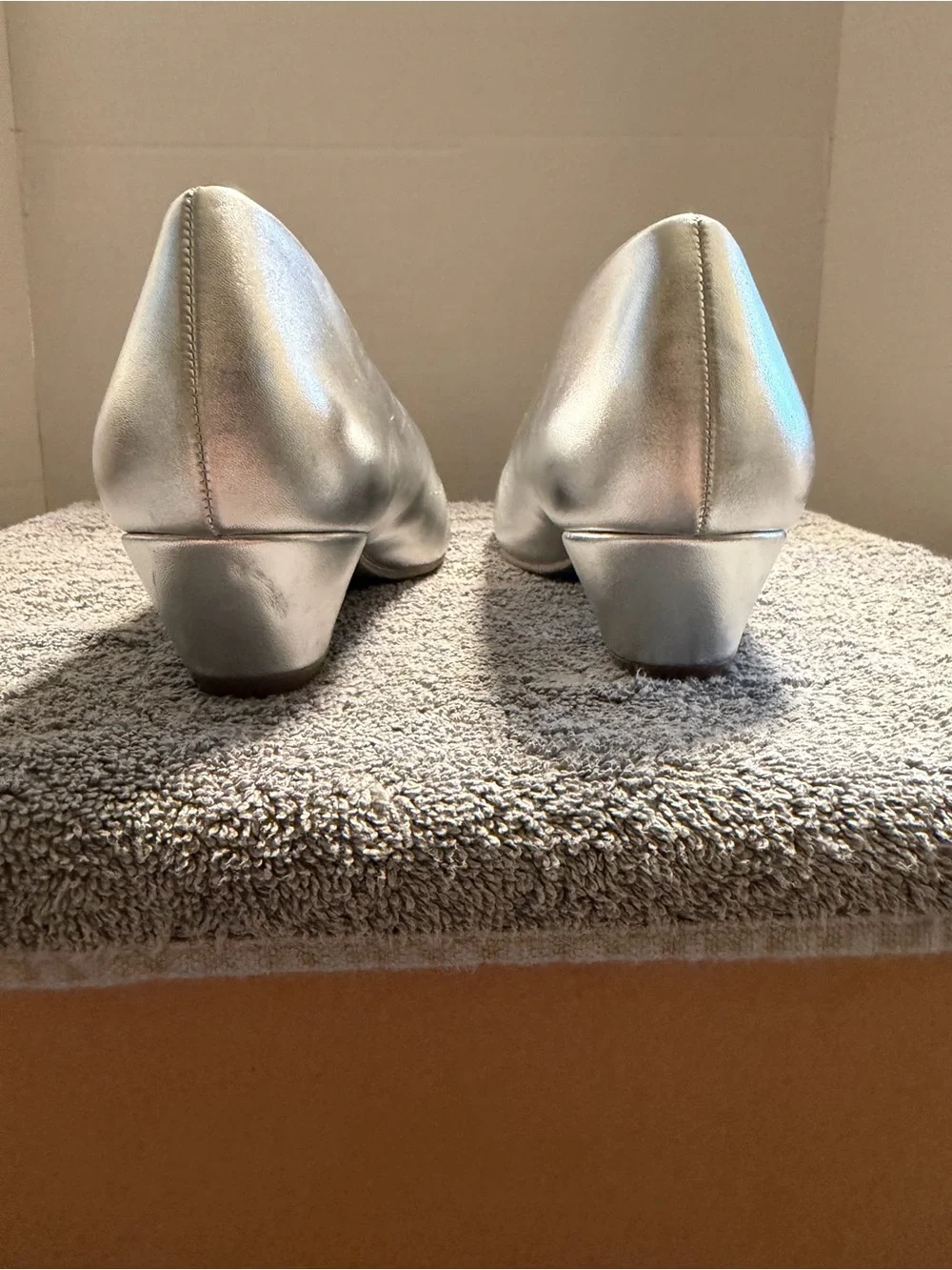 Journee Collection Silver Man Made Low Wedge Heel Pumps Size 7.5 NWOT